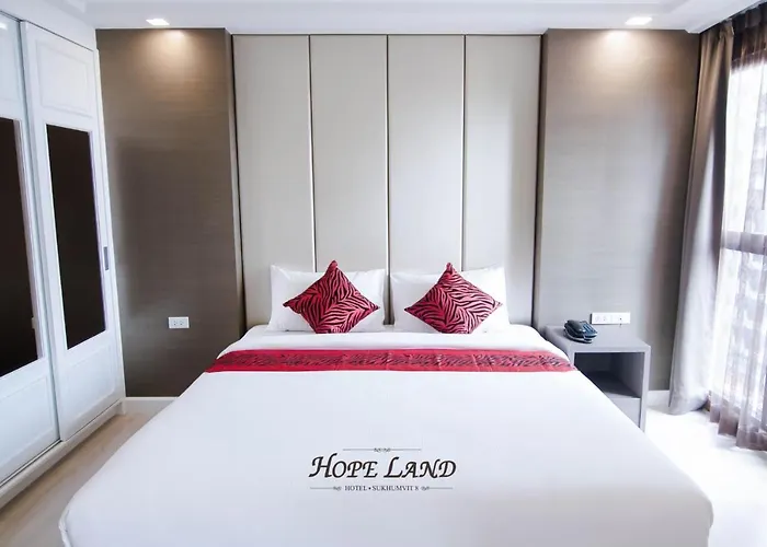 Hope Land Sukhumvit 8 4*