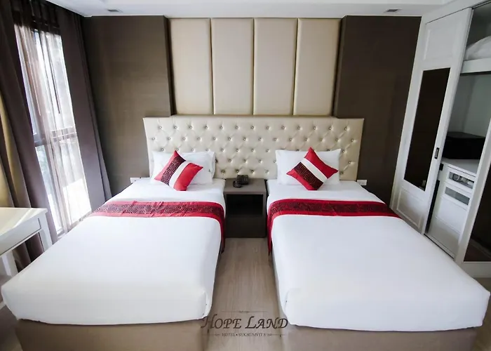 Hope Land Sukhumvit 8 Banguecoque