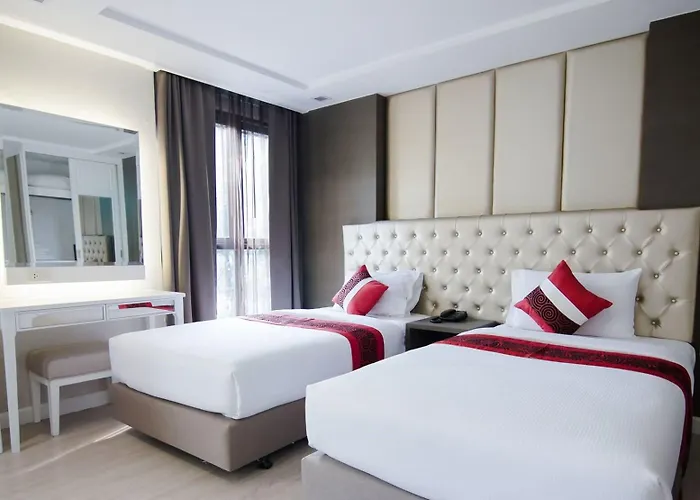 Hope Land Sukhumvit 8 Hotel