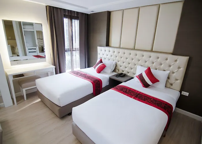 Hope Land Sukhumvit 8 4* Banguecoque