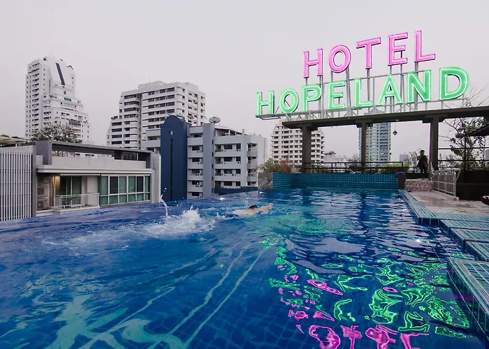 Hope Land Sukhumvit 8 4*
