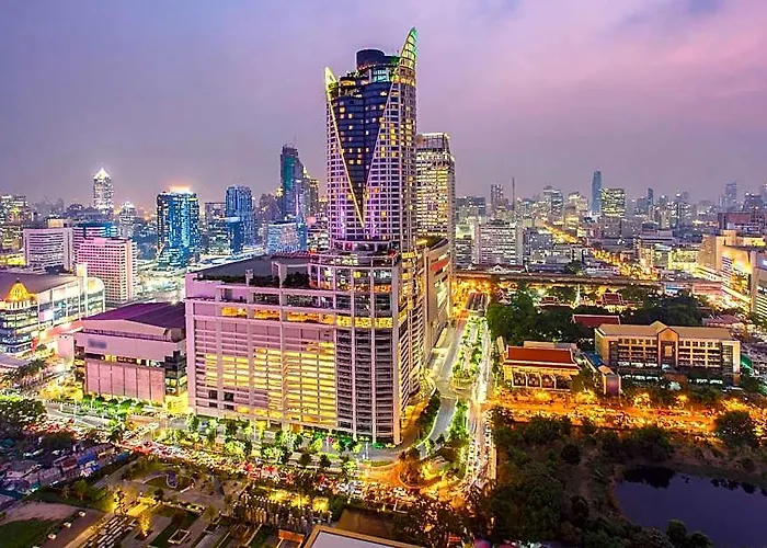 Hope Land Sukhumvit 8 Hotel 4*