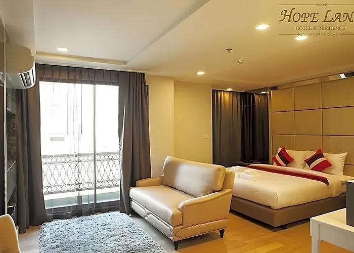 Hotel Hope Land Sukhumvit 8