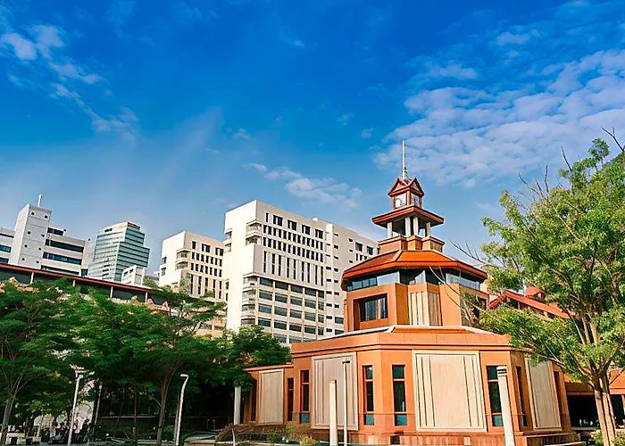 Hope Land Sukhumvit 8 Hotel