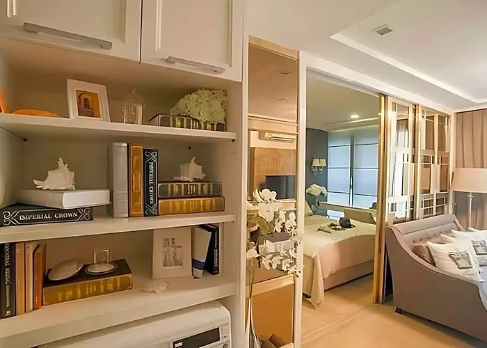 Hope Land Sukhumvit 8 4*