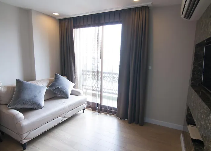 Hope Land Sukhumvit 8 Hotel